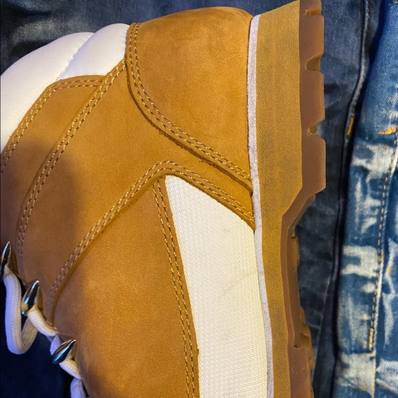 timberland women’s winter boots - Picture 3 of 5